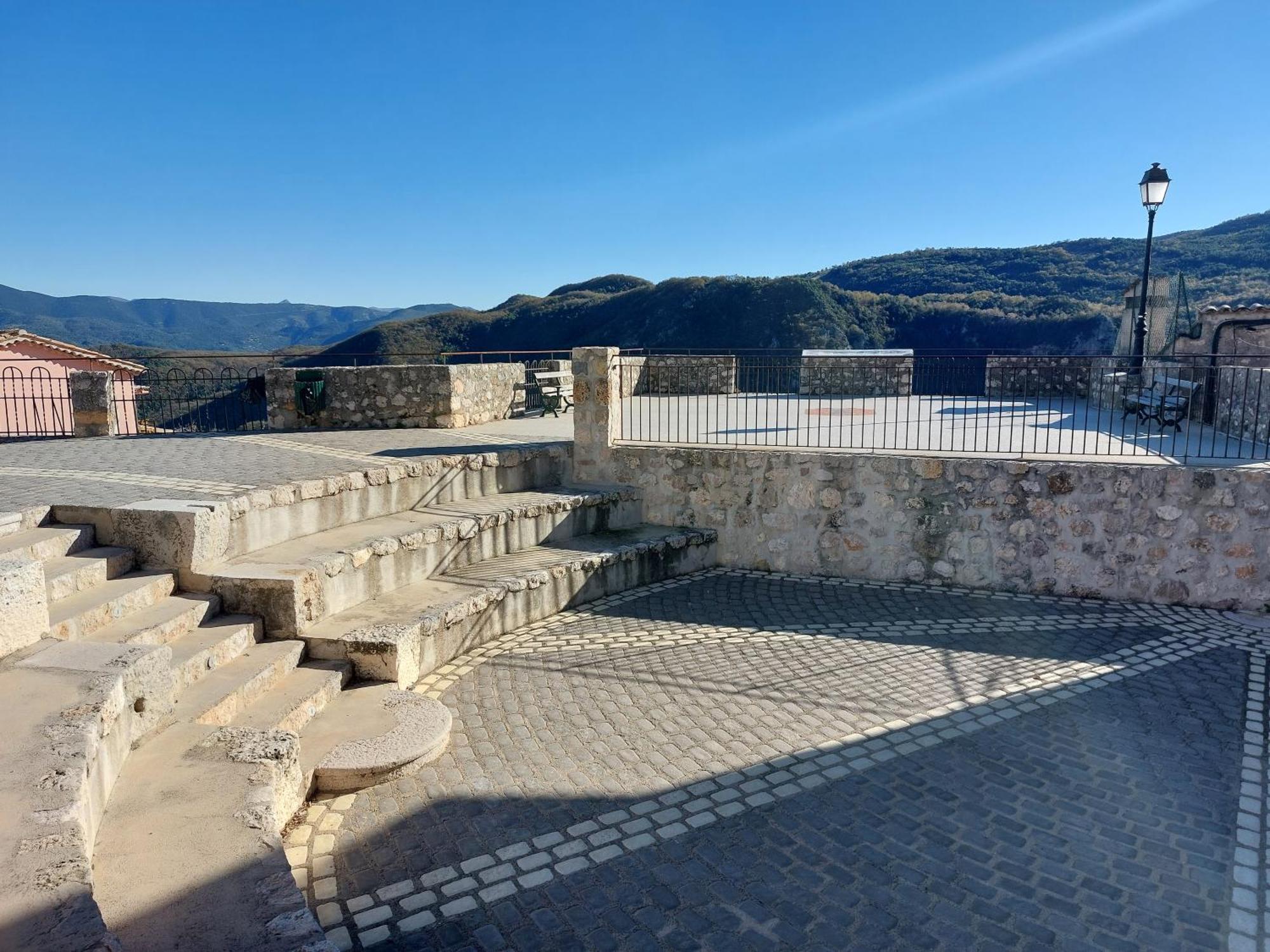 Entre mer et montagnes gîte d'étape la maison Barnoin et gîtes individuels Bouyon Exterior foto