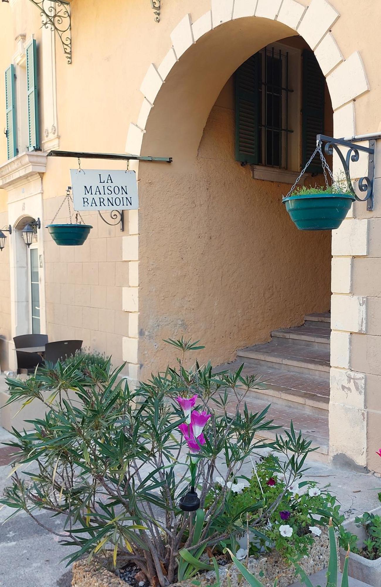 Entre mer et montagnes gîte d'étape la maison Barnoin et gîtes individuels Bouyon Exterior foto