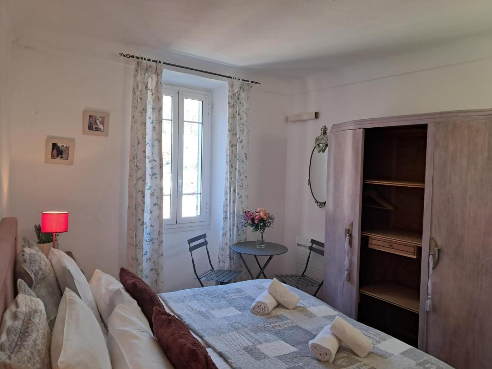 Entre mer et montagnes gîte d'étape la maison Barnoin et gîtes individuels Bouyon Exterior foto