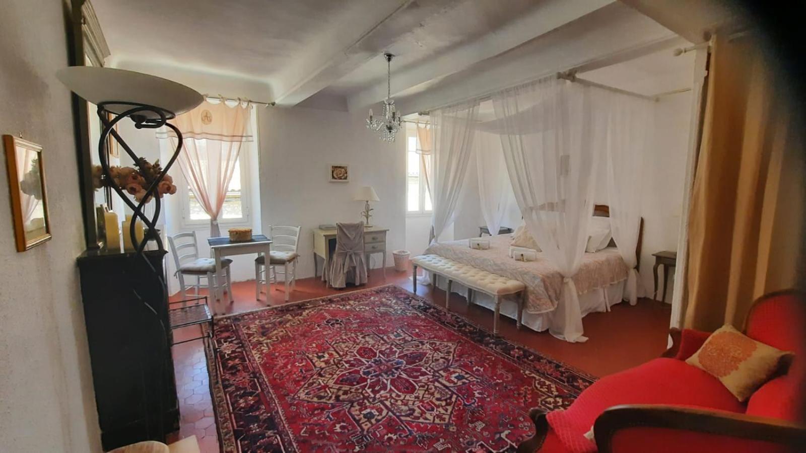 Entre mer et montagnes gîte d'étape la maison Barnoin et gîtes individuels Bouyon Exterior foto