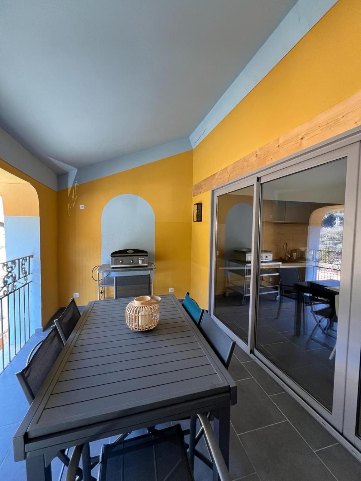 Entre mer et montagnes gîte d'étape la maison Barnoin et gîtes individuels Bouyon Exterior foto
